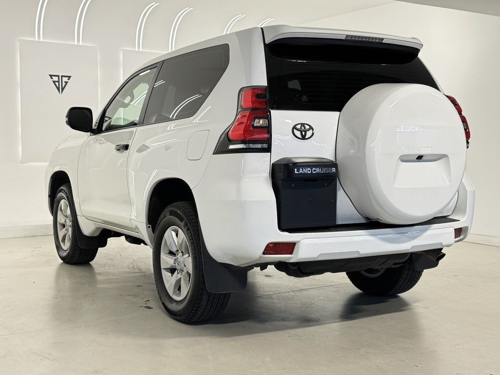 Toyota Land Cruiser D-4D GX