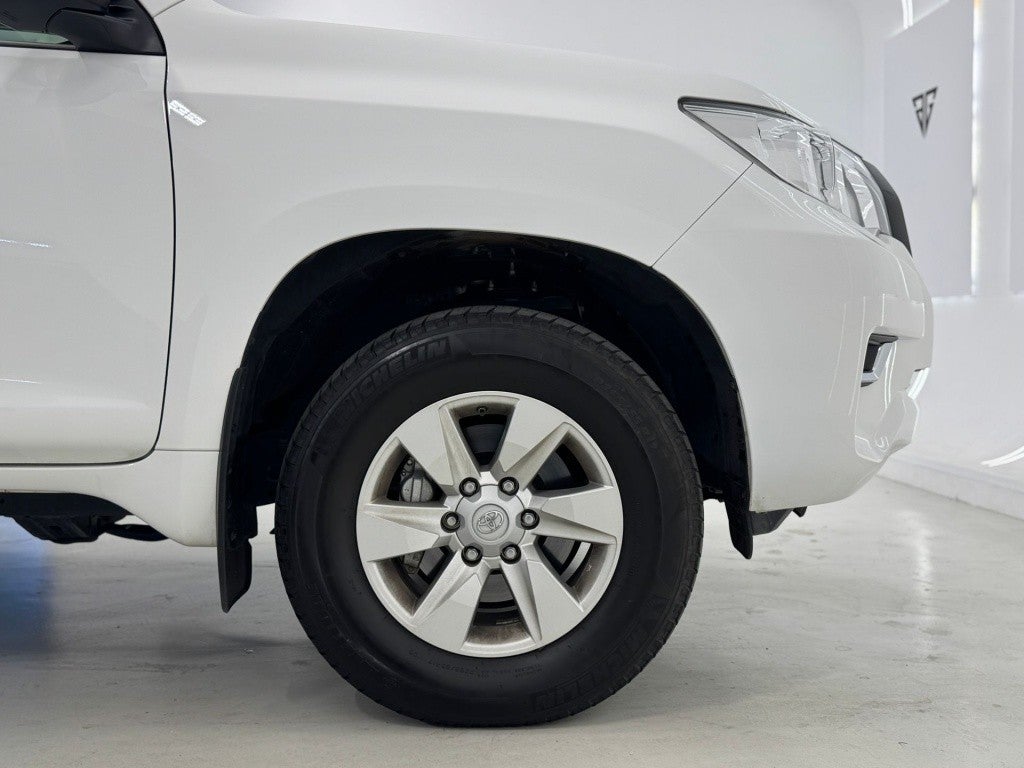 Toyota Land Cruiser D-4D GX