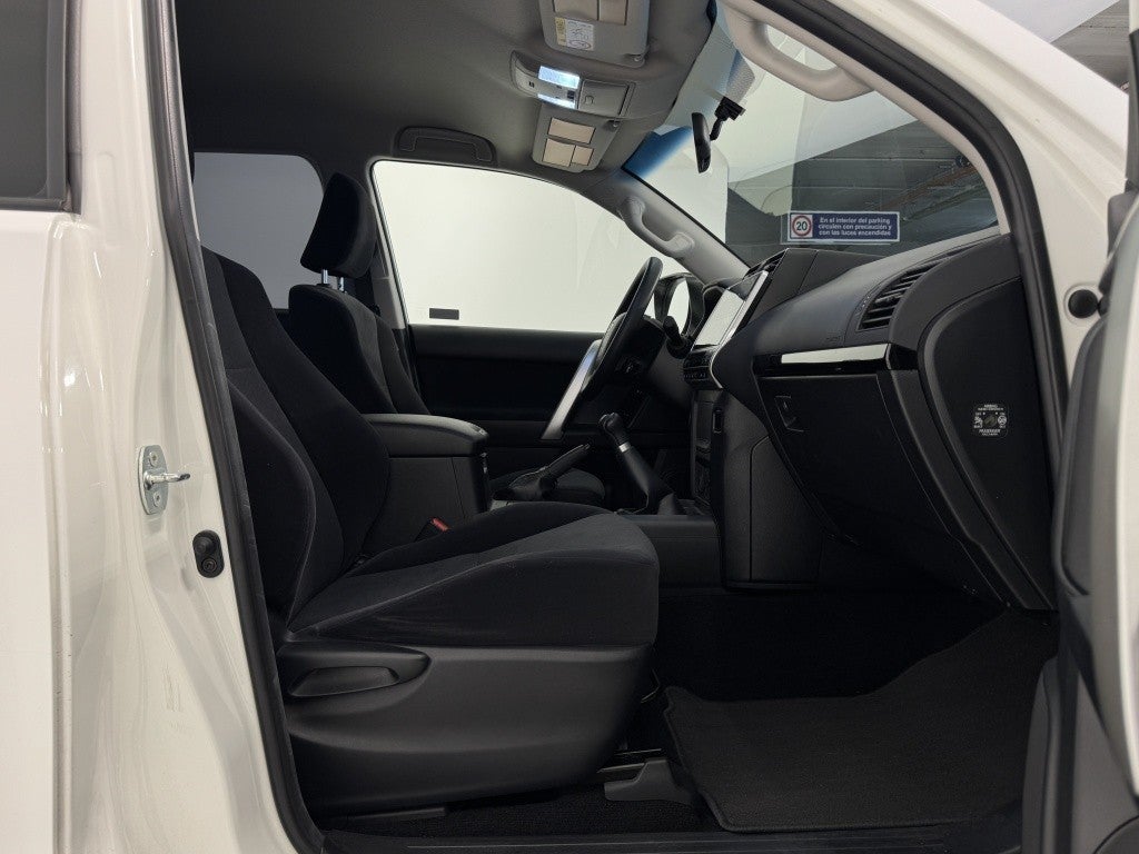Toyota Land Cruiser D-4D GX