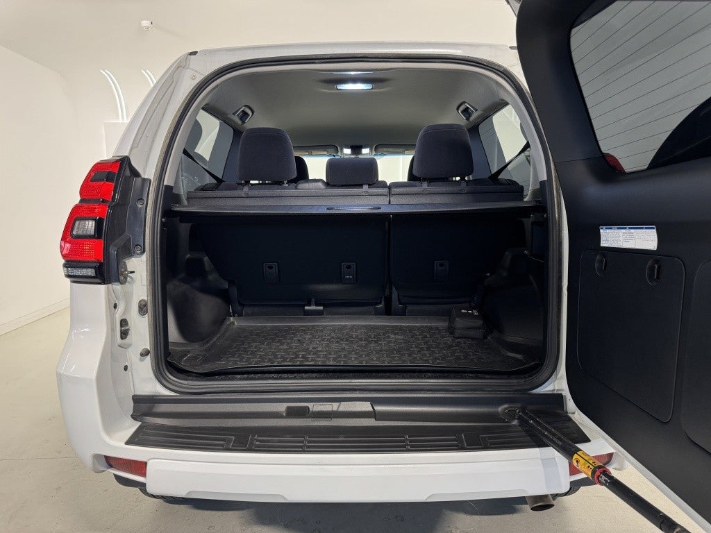 Toyota Land Cruiser D-4D GX