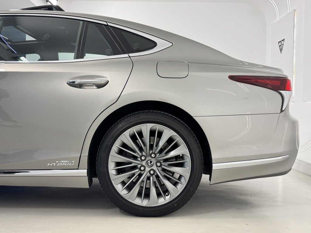 Lexus LS 500h Luxury Art Wood AWD