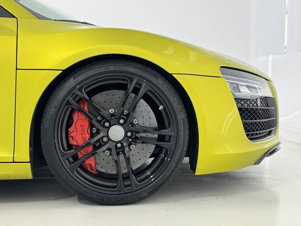 Audi R8 5.2 FSI V10 plus quattro S-Tronic