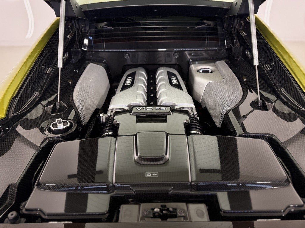 Audi R8 5.2 FSI V10 plus quattro S-Tronic