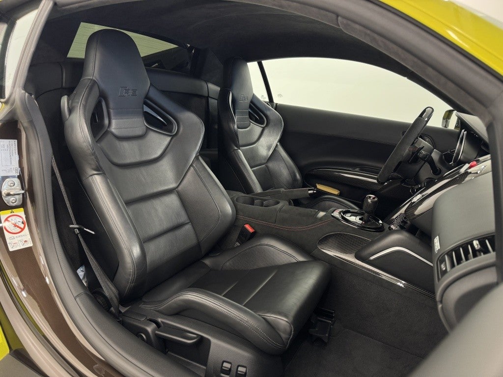 Audi R8 5.2 FSI V10 plus quattro S-Tronic