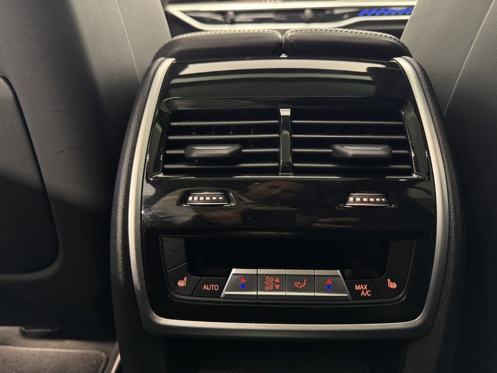 Bmw X7 M60iA M Sport Pro