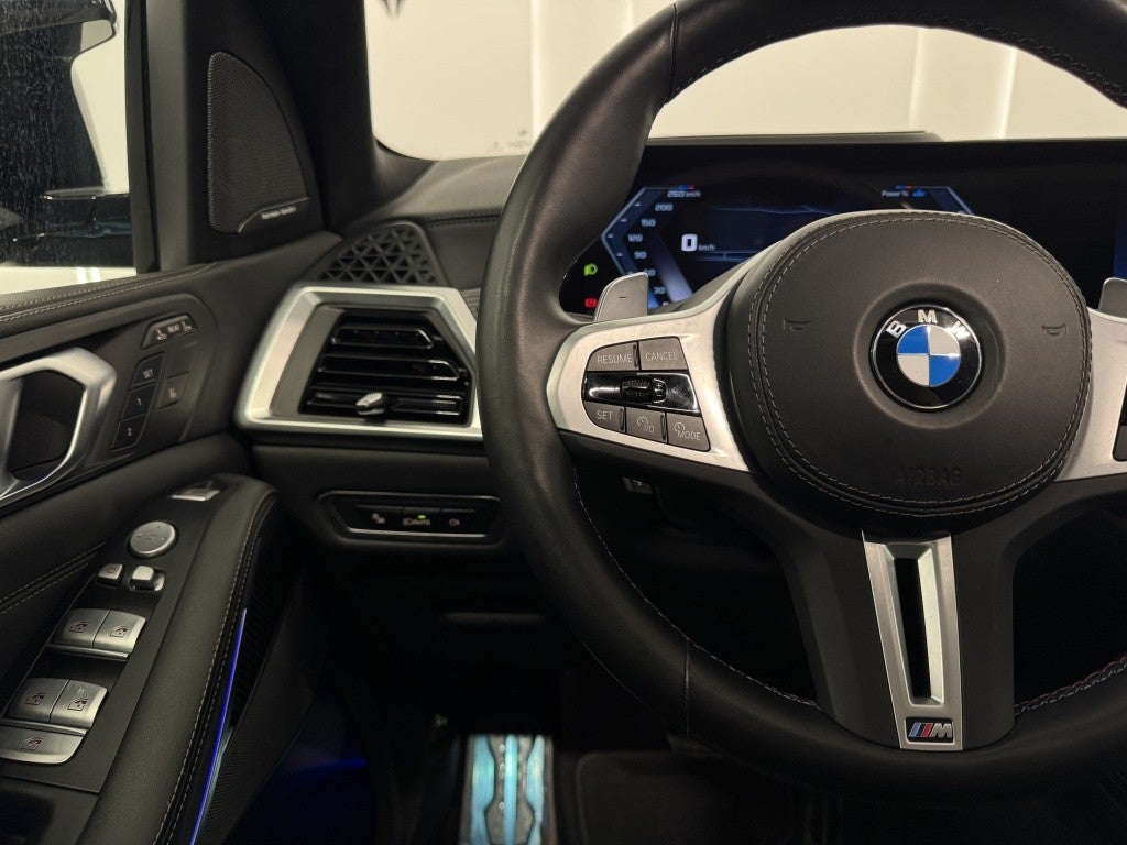 Bmw X7 M60iA M Sport Pro