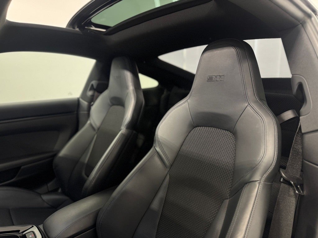 Porsche 911 Carrera T PDK