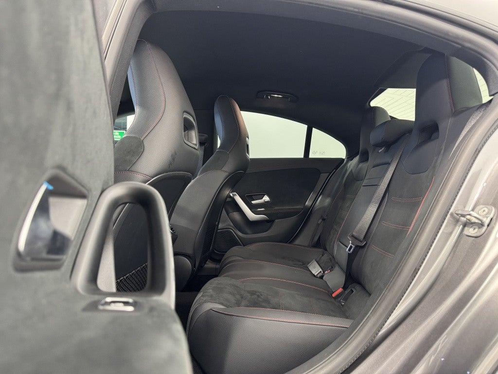 Mercedes-Benz Clase CLA 200 7G-DCT