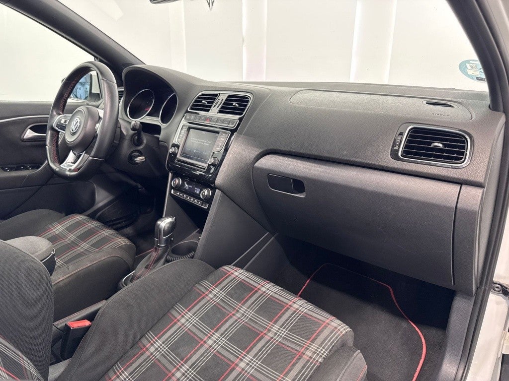Volkswagen Polo 1.8 TSI BMT GTI DSG