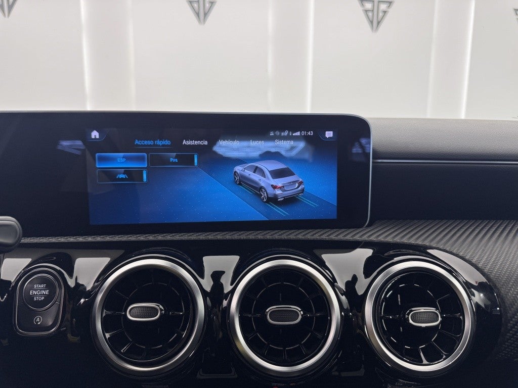 Mercedes-Benz Clase A 180d Sedán 7G-DCT