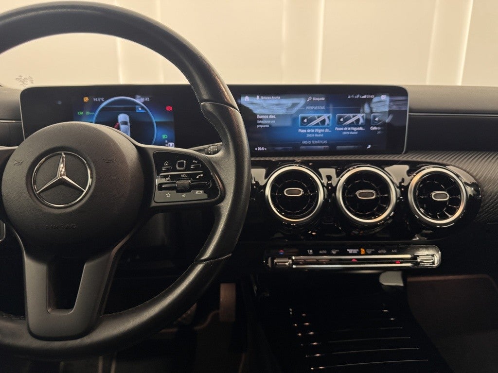 Mercedes-Benz Clase A 180d Sedán 7G-DCT