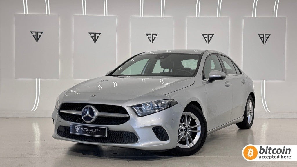 Mercedes-Benz Clase A 180d Sedán 7G-DCT