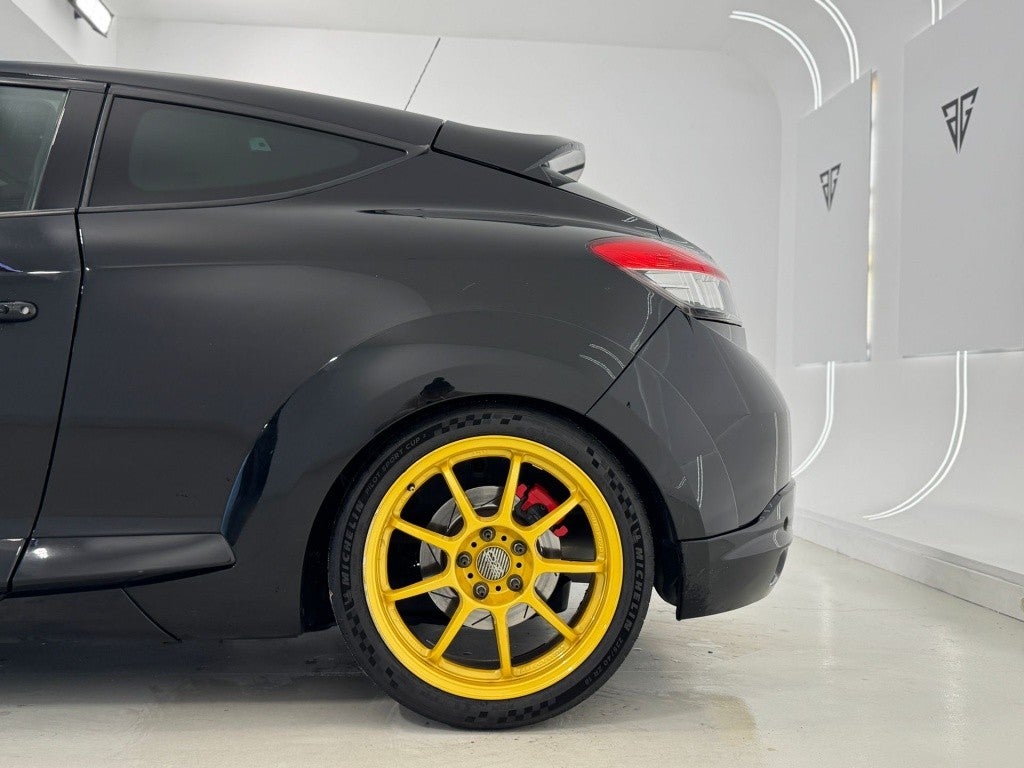 Renault Mégane Coupé 2.0 RS Red Bull Racing RB8