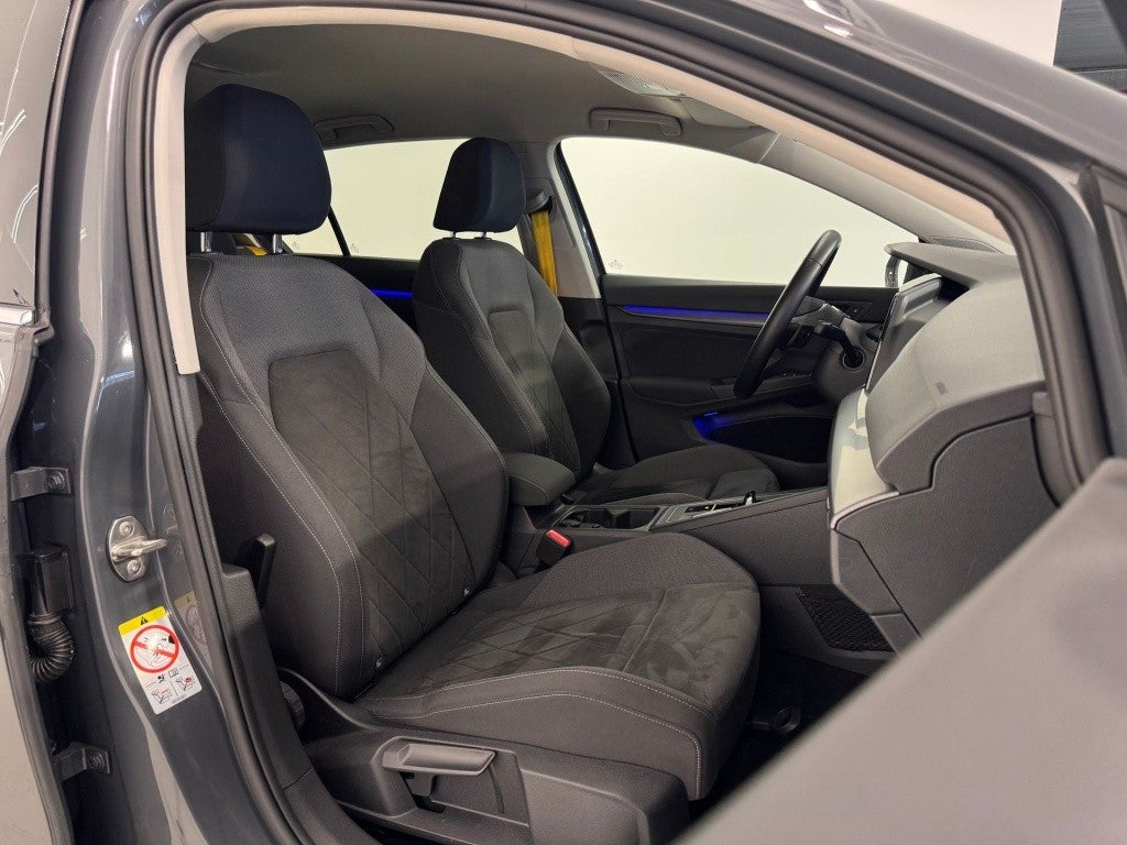 Volkswagen Golf 1.5 eTSI R-Line DSG 96kW