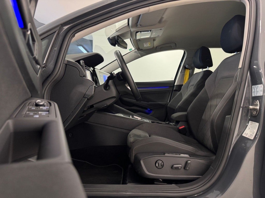 Volkswagen Golf 1.5 eTSI R-Line DSG 96kW
