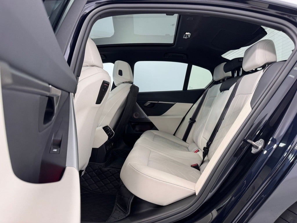 Bmw Serie 5 550e xDrive M Sport Pro