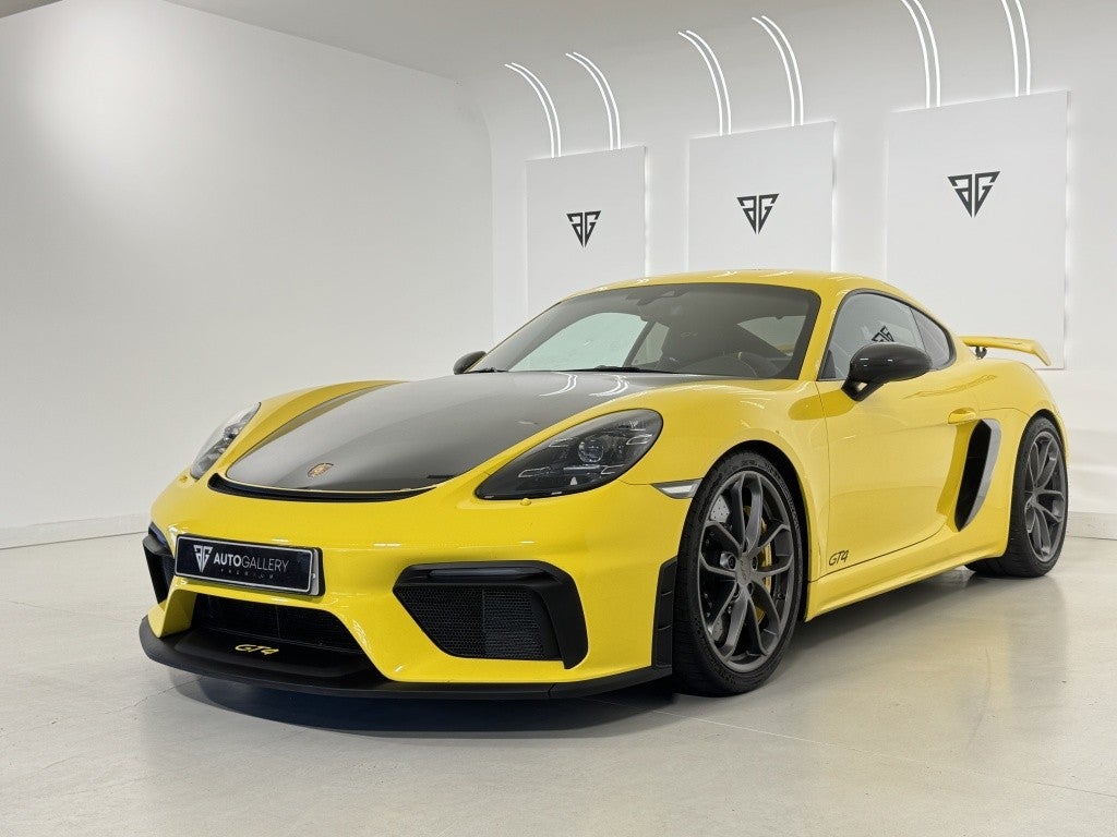 Porsche Cayman GT4