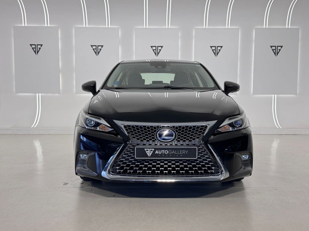 Lexus CT 200h Black & Grey