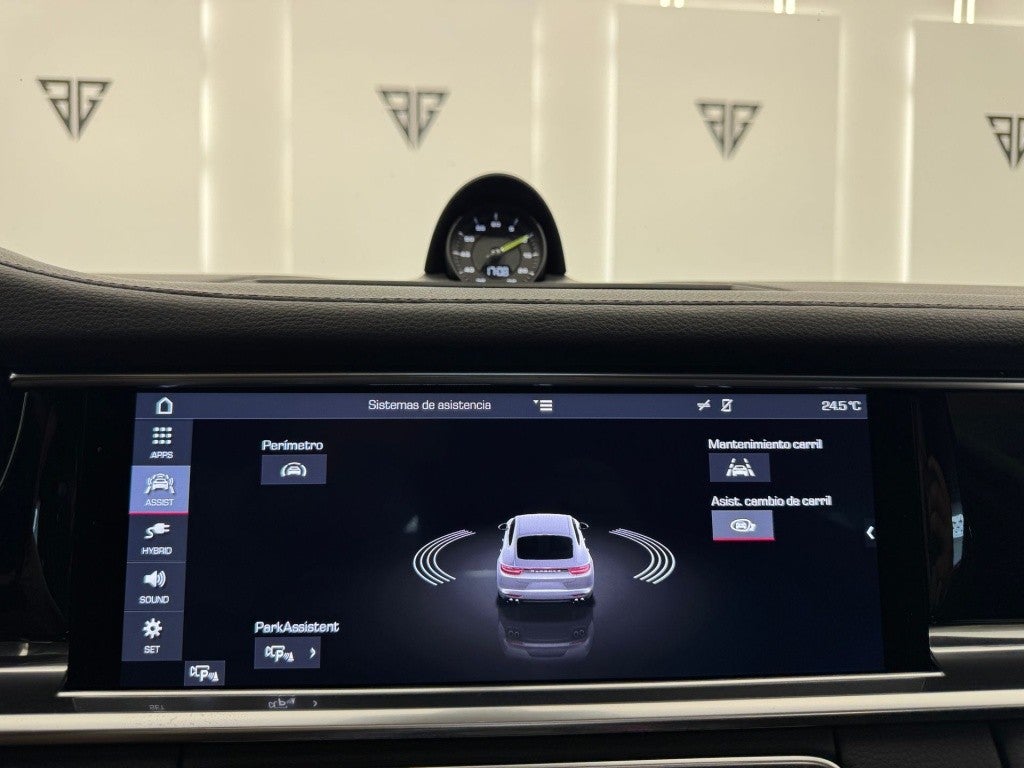 Porsche Panamera 4 e-Hybrid