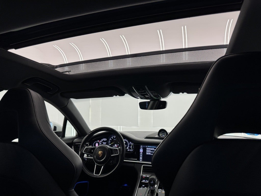 Porsche Panamera 4 e-Hybrid