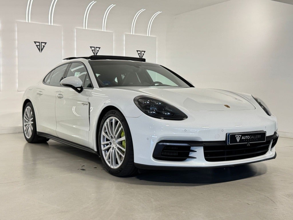 Porsche Panamera 4 e-Hybrid