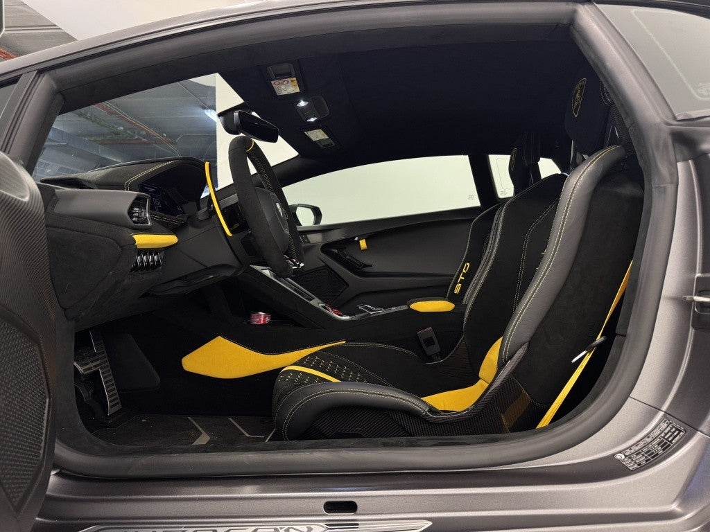 Lamborghini Huracán STO RWD