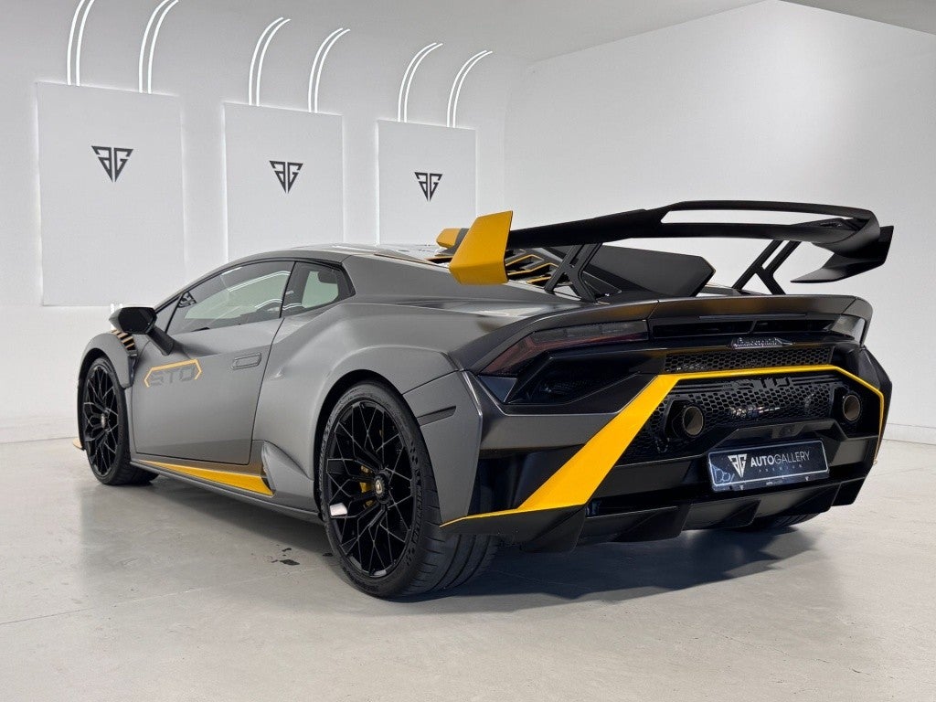 Lamborghini Huracán STO RWD