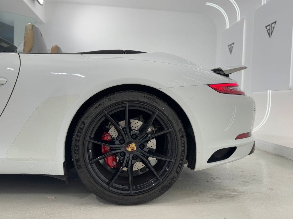 Porsche 911 Carrera Cabriolet PDK