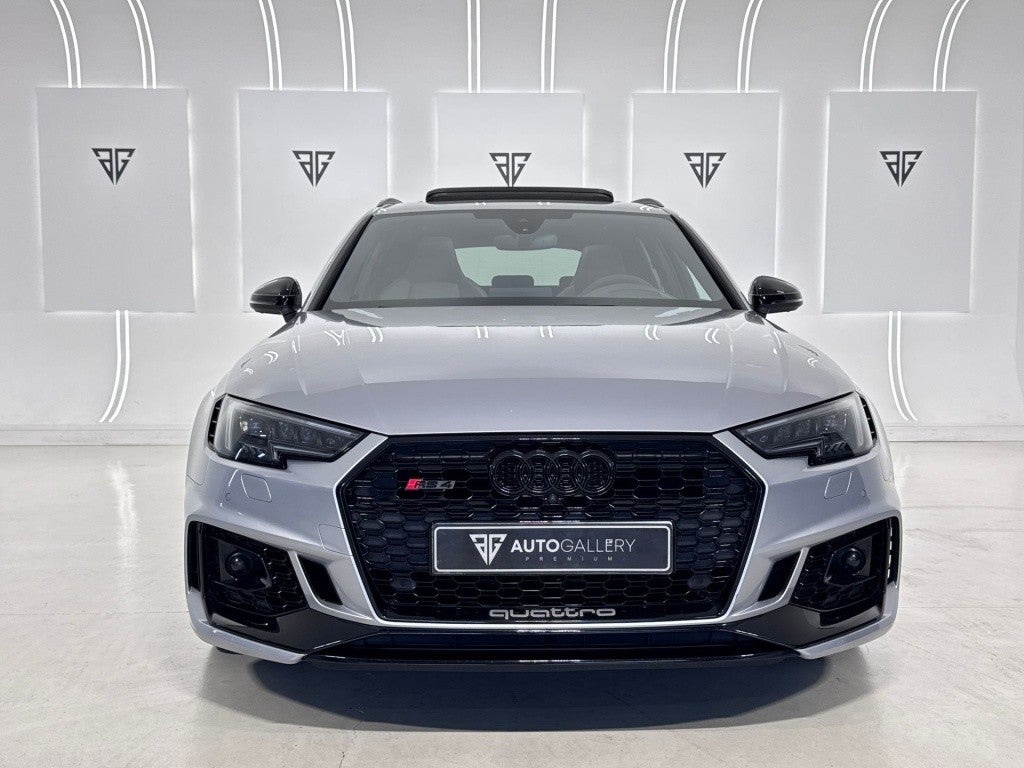 Audi A4 RS4 Avant TFSI quattro tiptronic