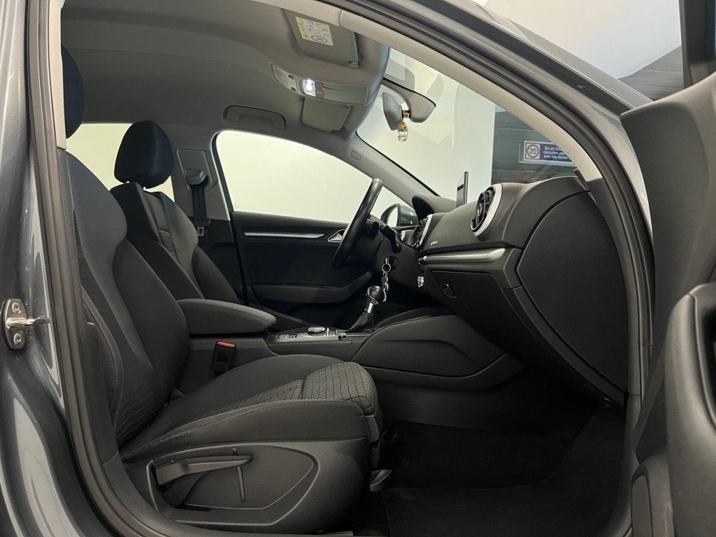 Audi A3 Sedán 1.8 TFSI S line edition Q. S-T