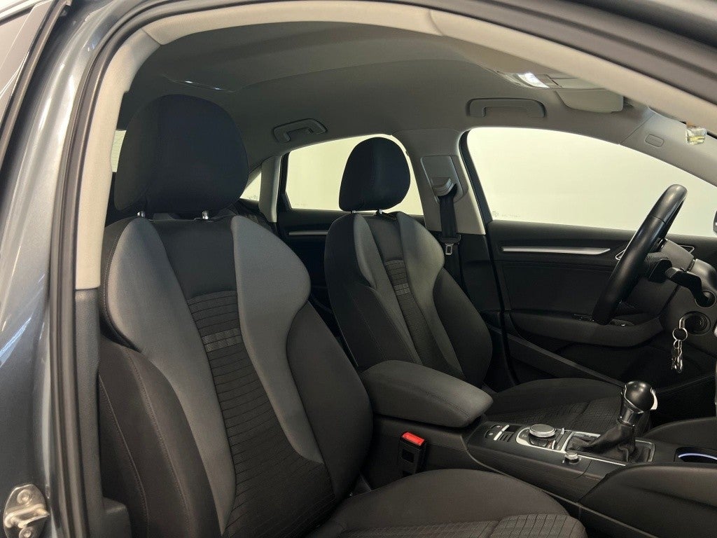 Audi A3 Sedán 1.8 TFSI S line edition Q. S-T