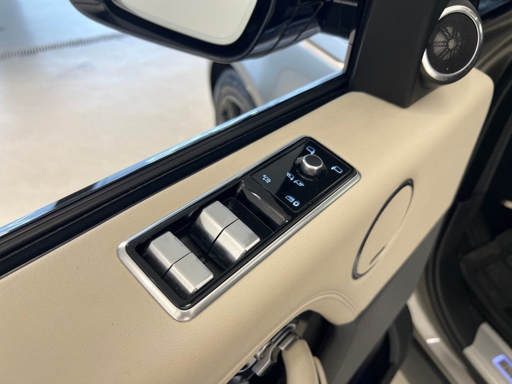 Land-Rover Range Rover 2.0 i4 PHEV Vogue 4WD Aut.