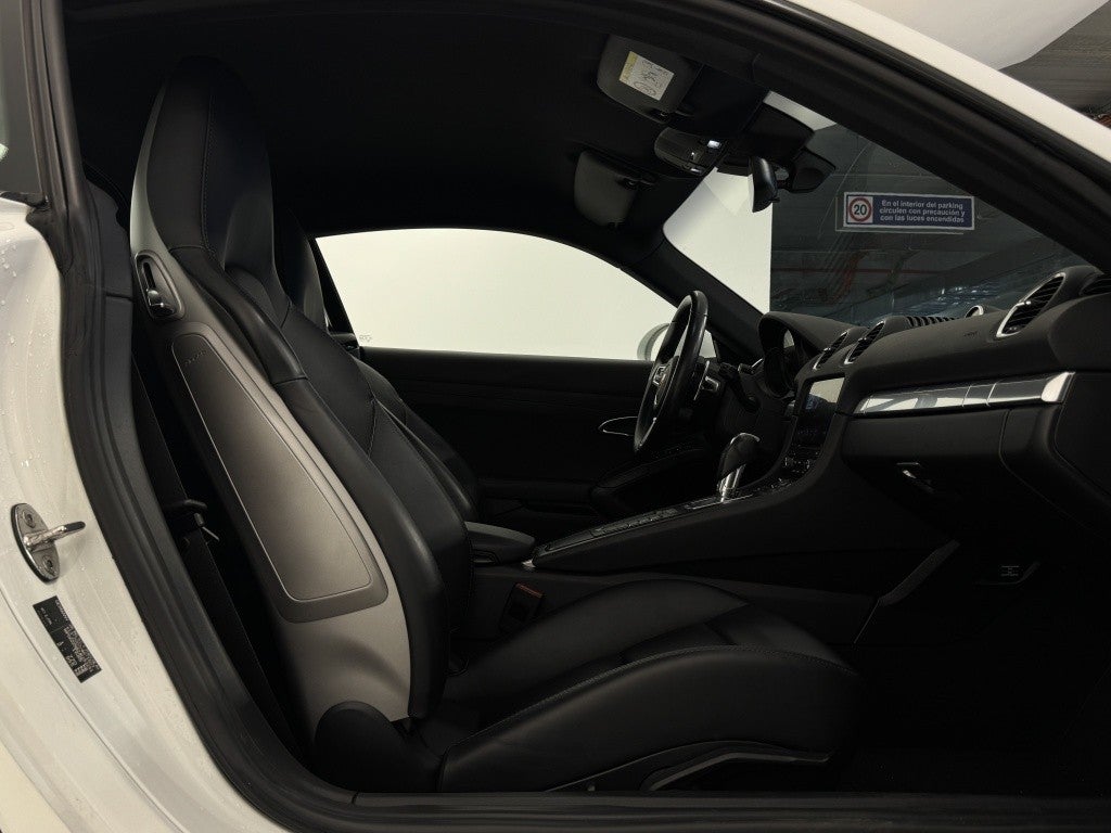 Porsche Cayman PDK