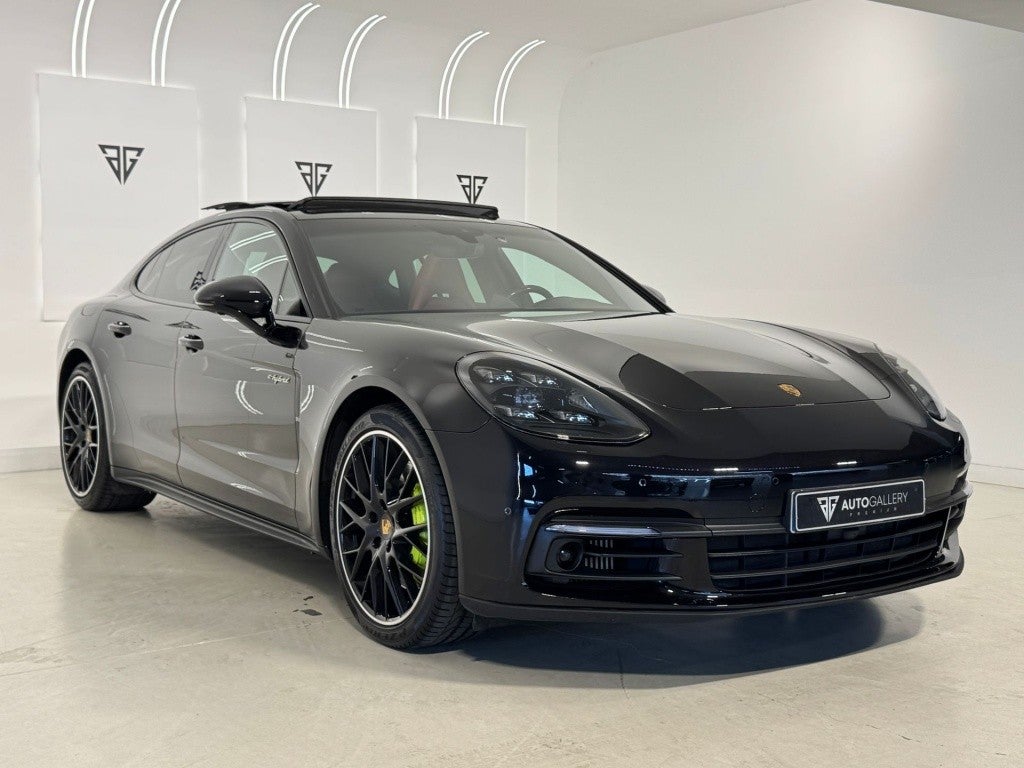 Porsche Panamera 4 e-Hybrid