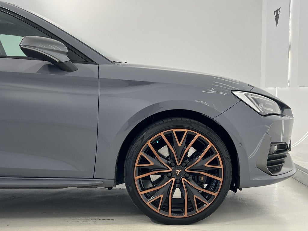 Cupra León Sportstourer 1.4 TSI VZ E HYBRID DSG 245