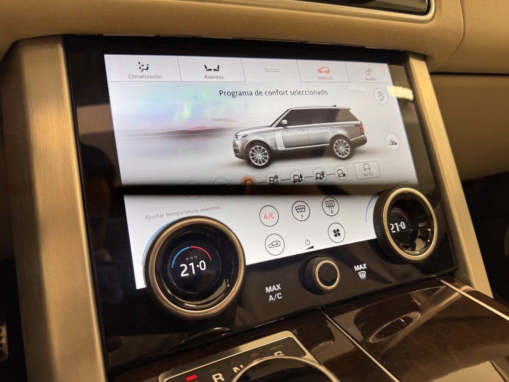 Land-Rover Range Rover 2.0 i4 PHEV Vogue 4WD Aut.