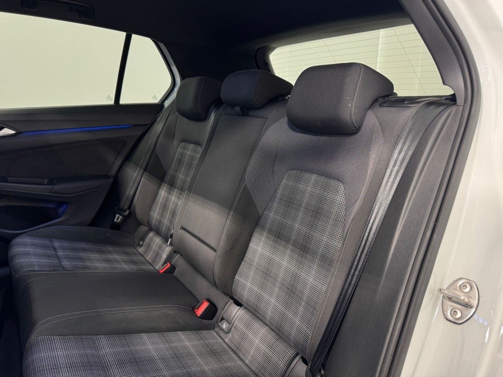 Volkswagen Golf GTD 2.0 TDI DSG 7