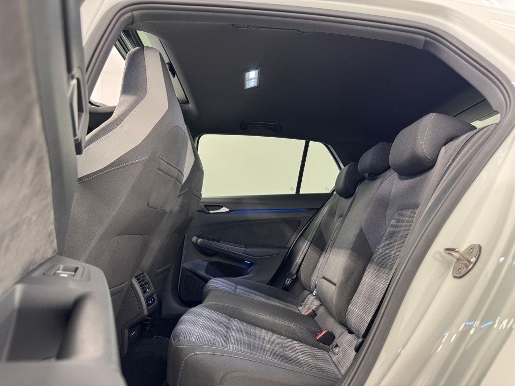 Volkswagen Golf GTD 2.0 TDI DSG 7