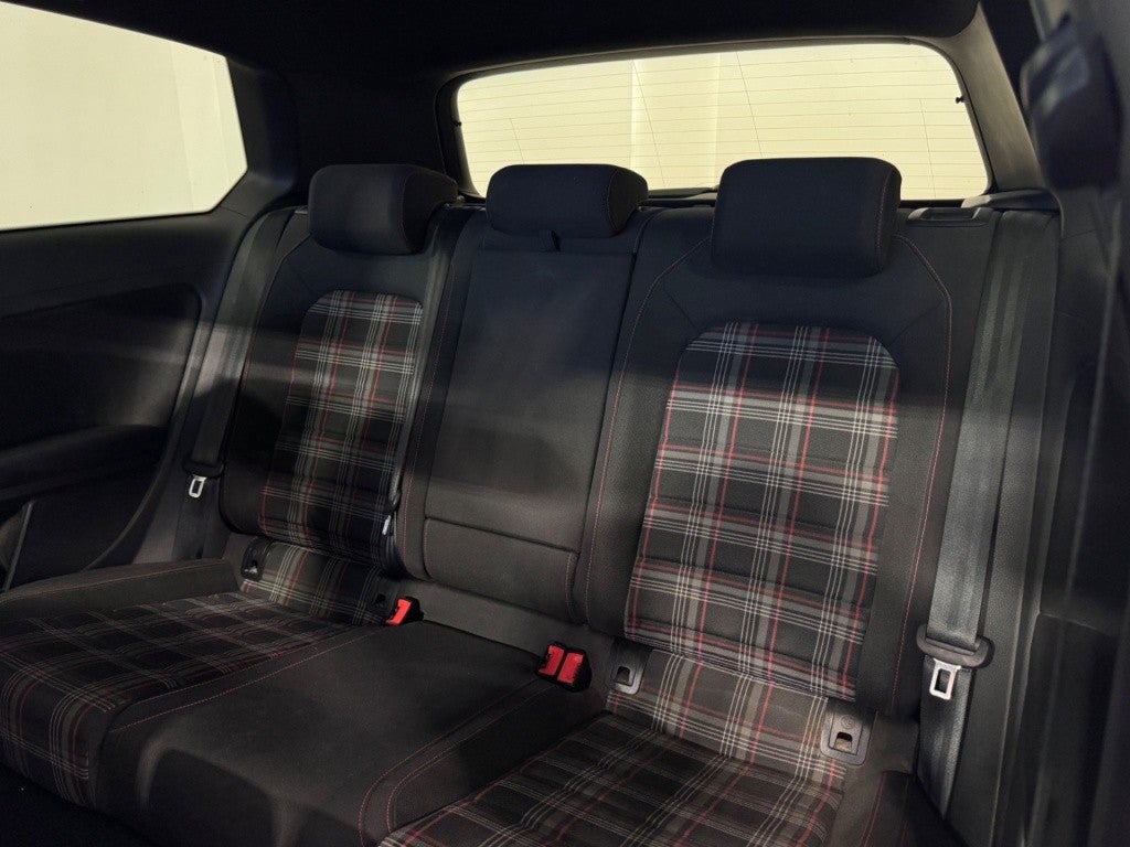 Volkswagen Golf 2.0 TSI GTI Performance 230