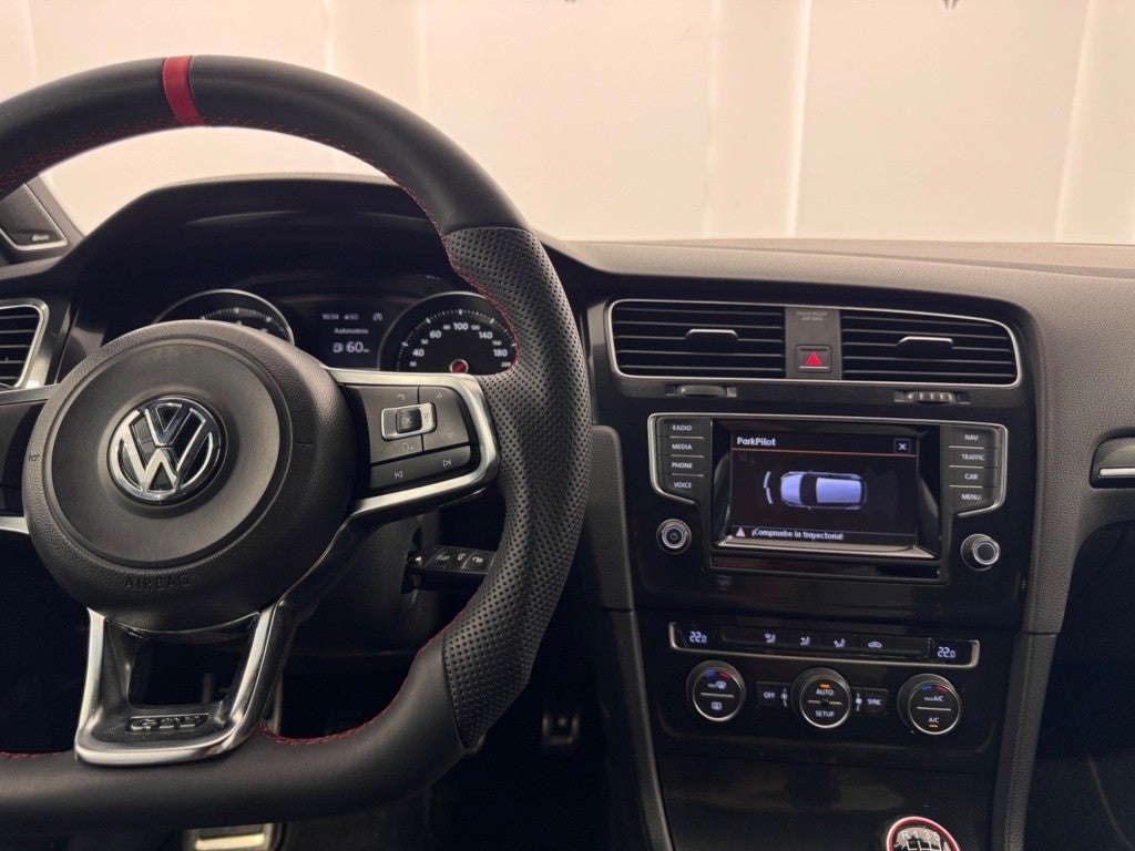 Volkswagen Golf 2.0 TSI GTI Performance 230