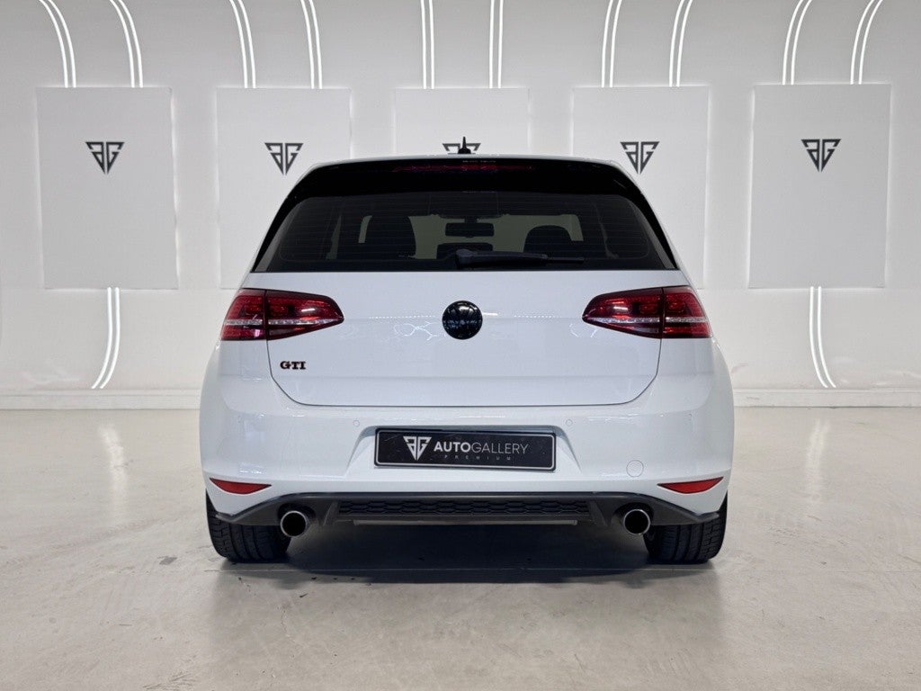 Volkswagen Golf 2.0 TSI GTI Performance 230