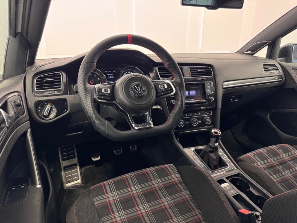 Volkswagen Golf 2.0 TSI GTI Performance 230