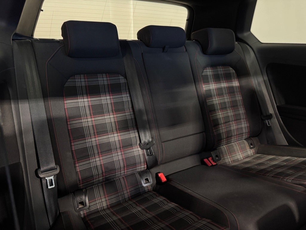 Volkswagen Golf 2.0 TSI GTI Performance 230