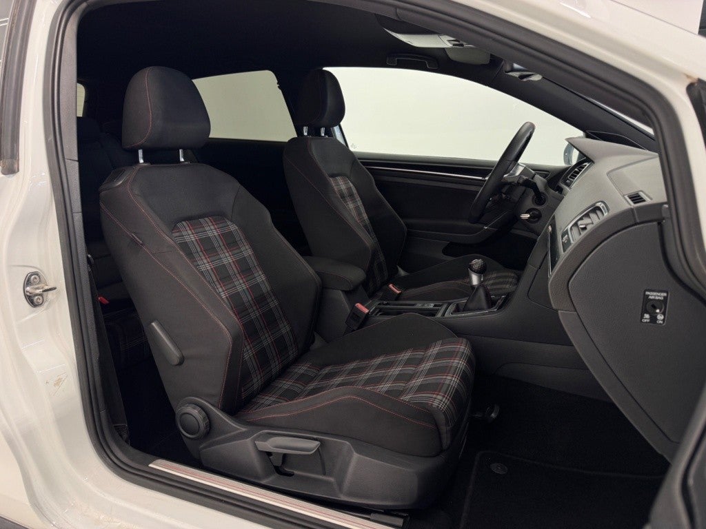 Volkswagen Golf 2.0 TSI GTI Performance 230