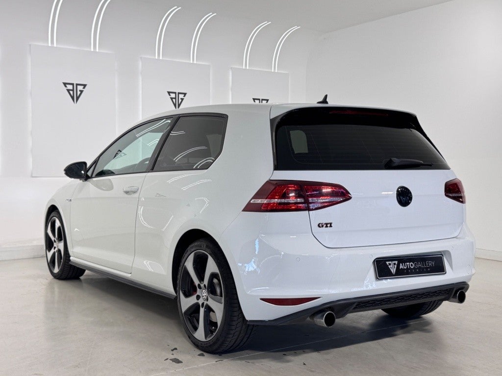 Volkswagen Golf 2.0 TSI GTI Performance 230