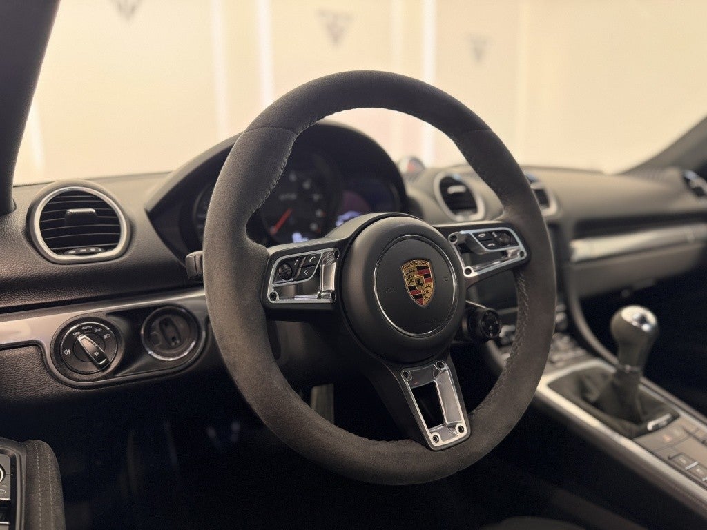Porsche Cayman GTS 4.0