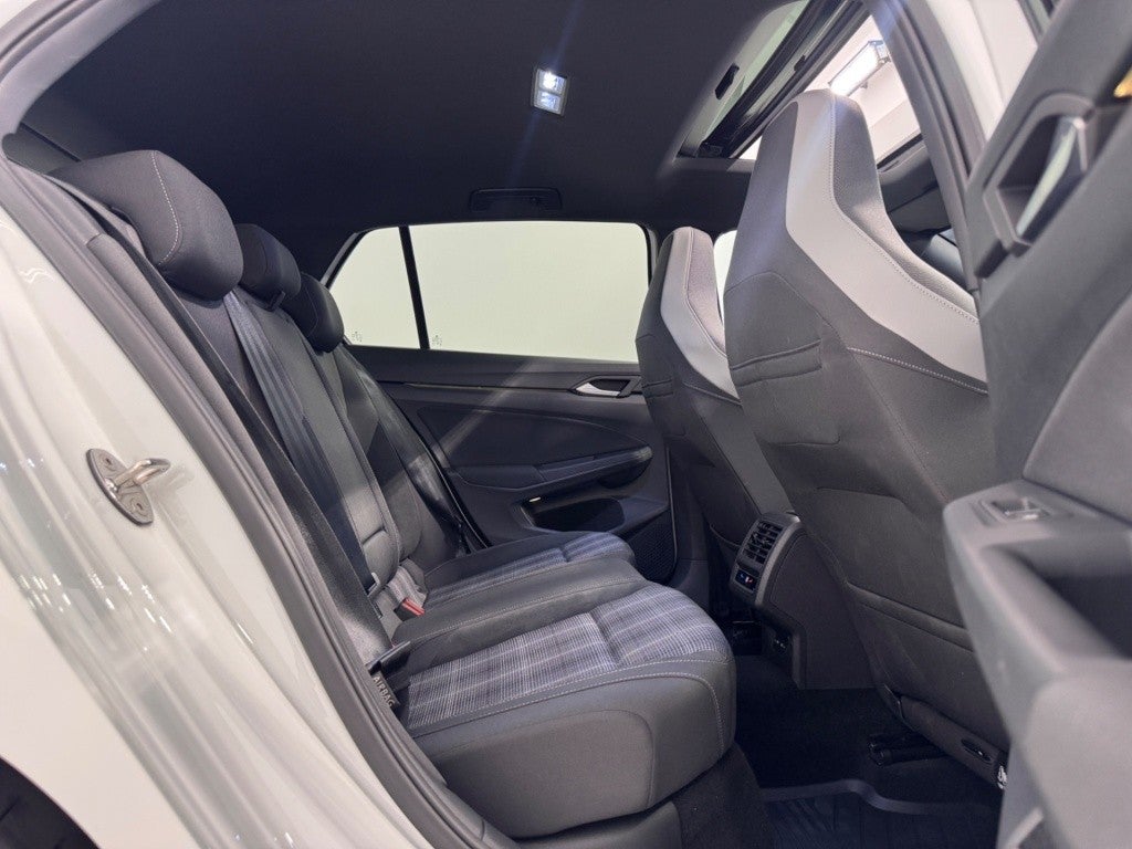 Volkswagen Golf GTD 2.0 TDI DSG 7
