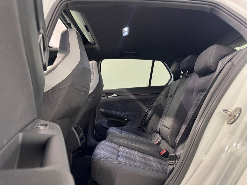 Volkswagen Golf GTD 2.0 TDI DSG 7