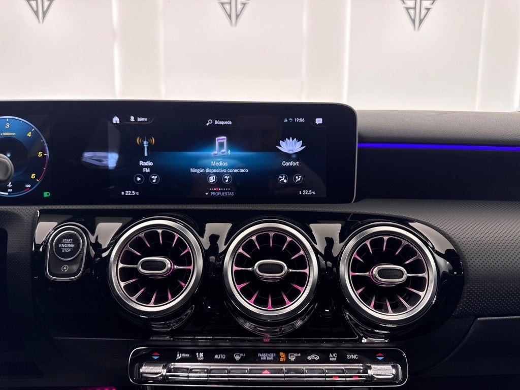 Mercedes-Benz Clase A 200d 8G-DCT