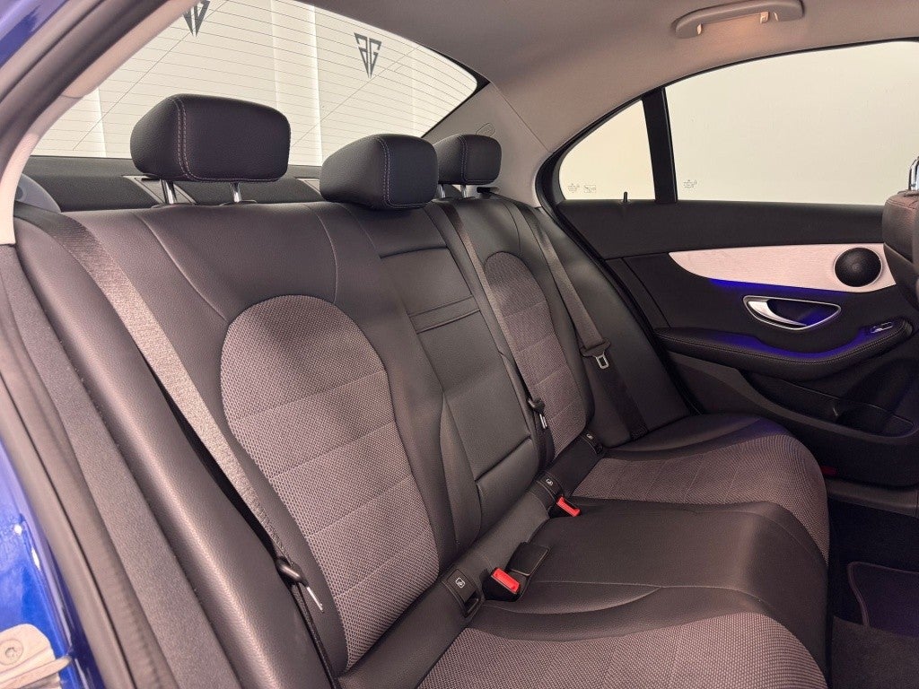 Mercedes-Benz Clase C 300 de 9G-Tronic
